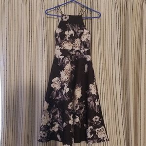 Floral strappy midi dress BRAND NEW